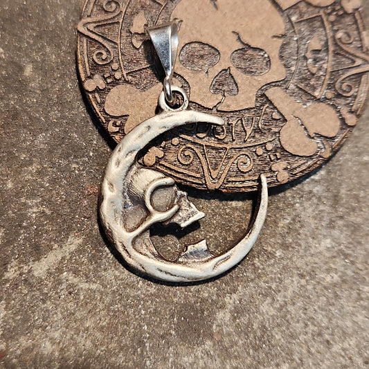 .925 Crescent Moon w/ Skull - Handcrafted