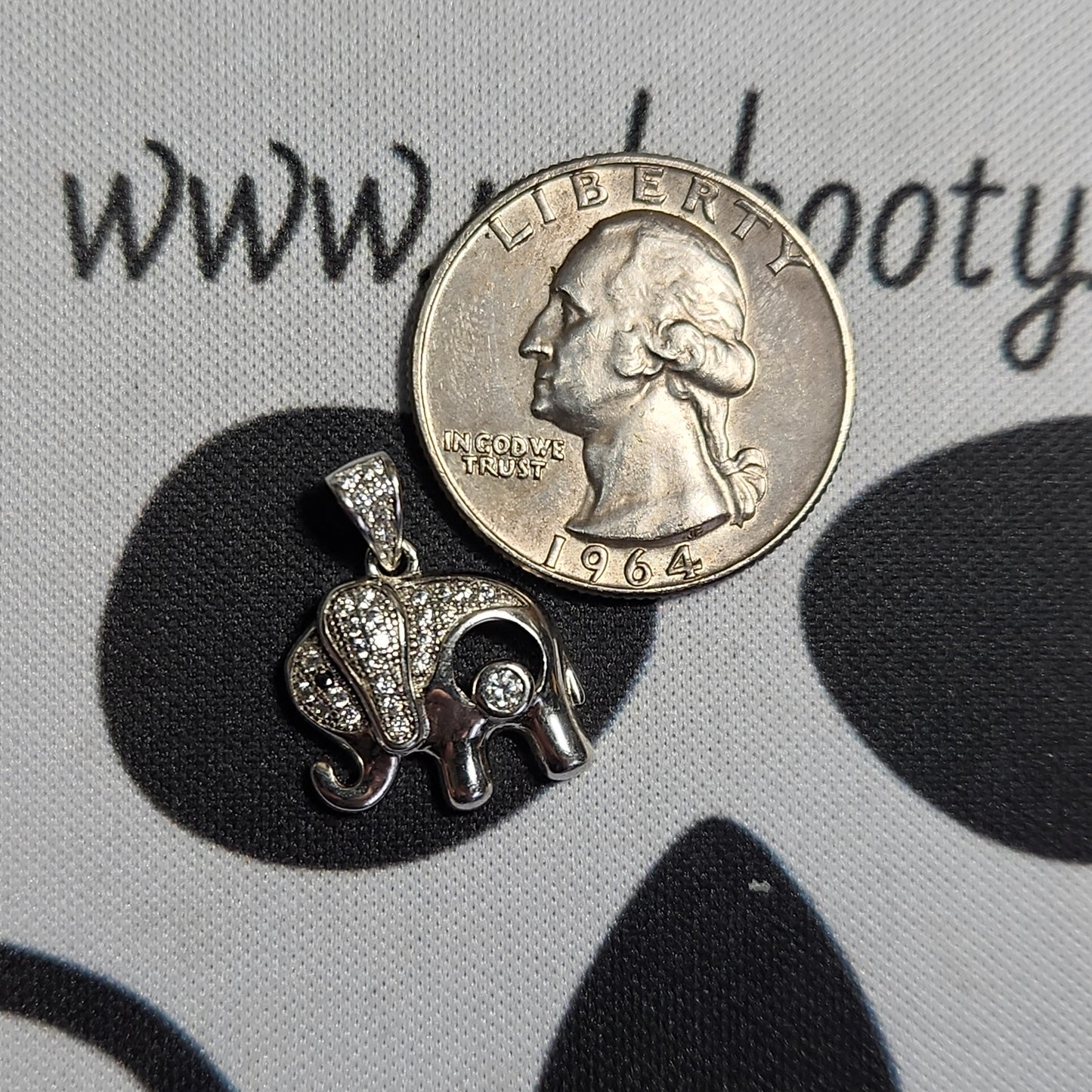 Sterling silver Elephant pendant with cz